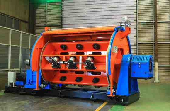 Máquina de encadeamento de tipo rígido para fio e cabo de alumínio